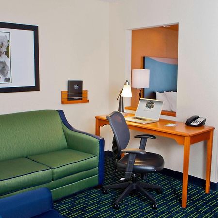 Fairfield Inn & Suites By Marriott Memphis East Galleria Екстер'єр фото