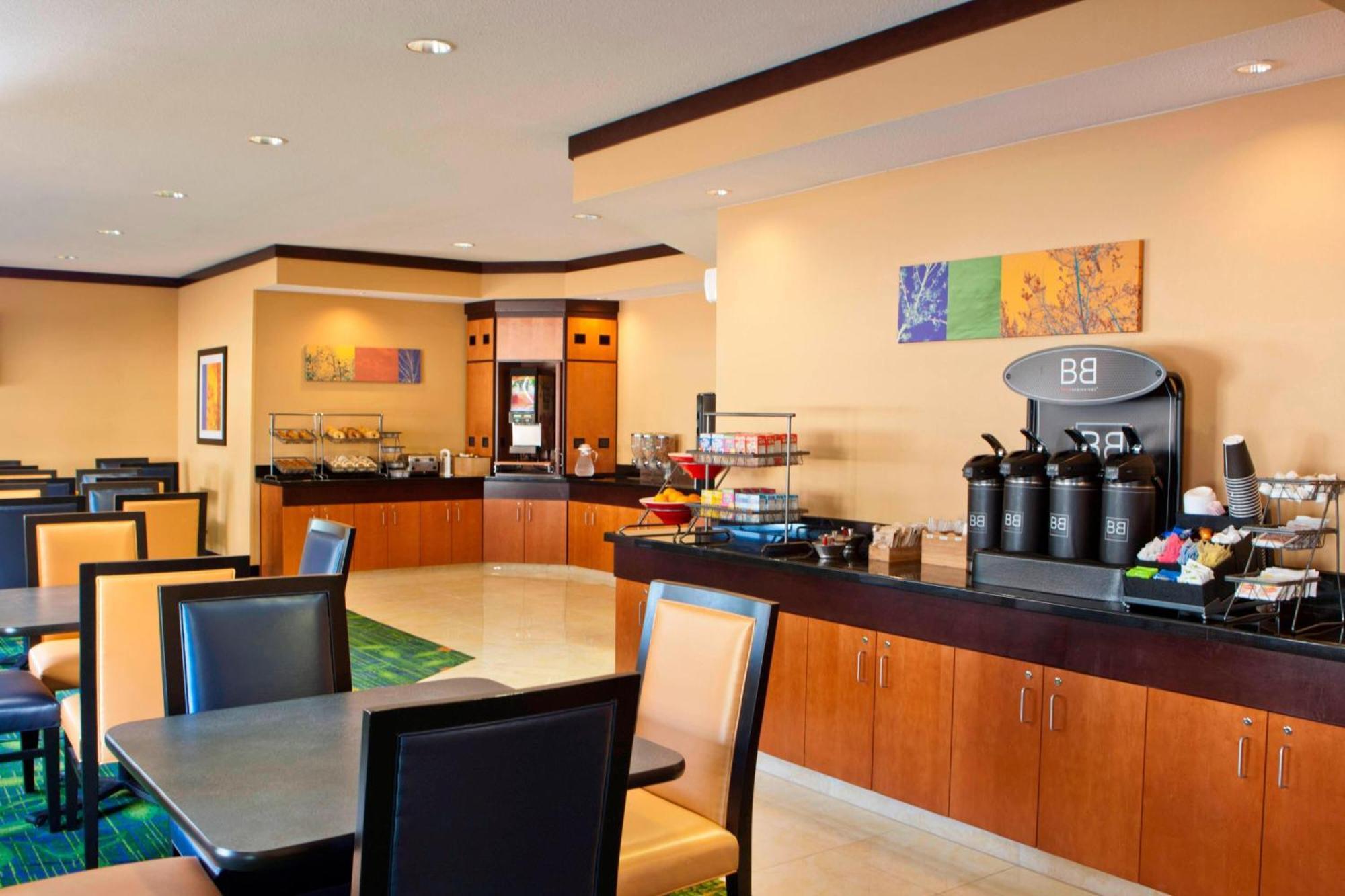 Fairfield Inn & Suites By Marriott Memphis East Galleria Екстер'єр фото